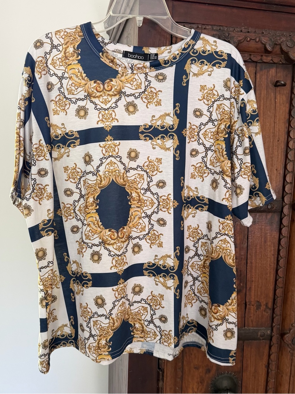 Gold Baroque Chain Print Tee Navy & Ivory